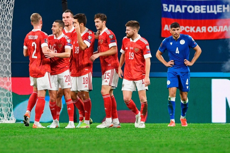 Сборная России забила Кипру шесть мячей в отборочном матче на ЧМ-2022
