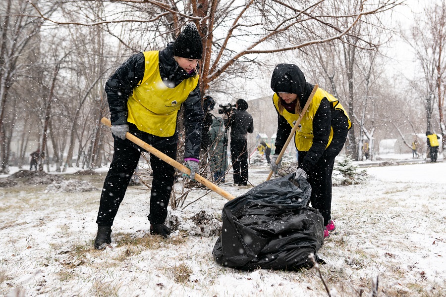 Сотрудники «РН-Ванкор» провели генеральную уборку в детском центре «Радуга»