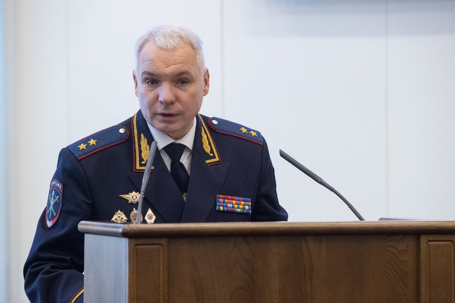 Юрий Захаринский: Необходимо установить  для сотрудников МВД в северных территориях дополнительные  выплаты